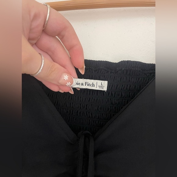 Abercrombie & Fitch Black Ruched Blouse - Picture 4 of 6